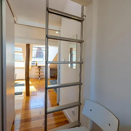 Olh'O Tejo Studio Apartment アパート *