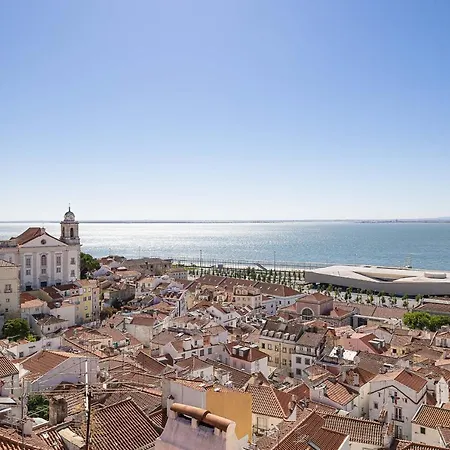 Olh'O Tejo Studio Apartment *